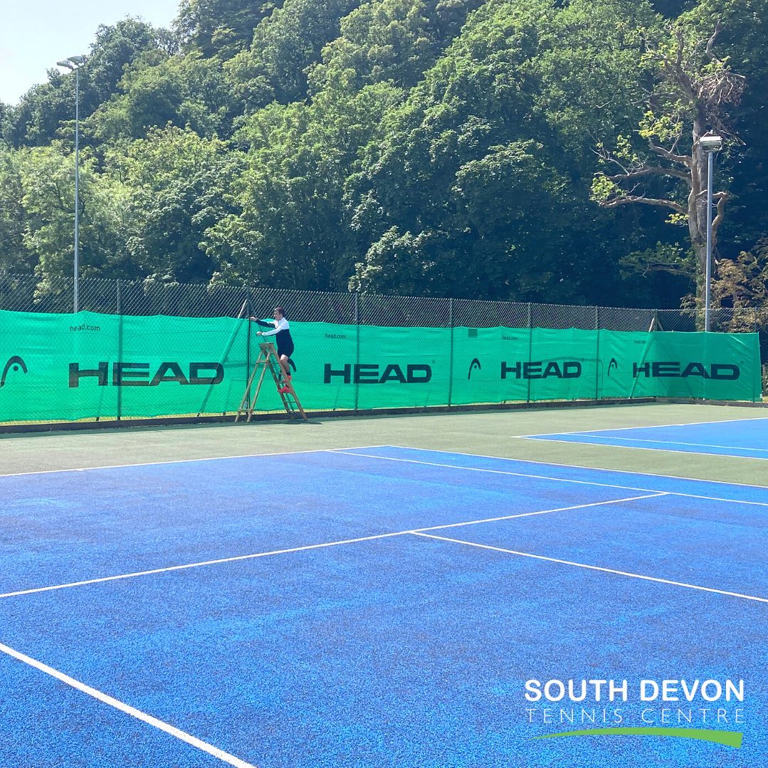 Brand new Head windbreakers being put up ahead of U11 County cup this weekend 

#sdtc #devon #tennis #headtennis_official #southdevontenniscentre #countycup #devontennis #plymouth #plympton #ivybridge #southwest #plymstock