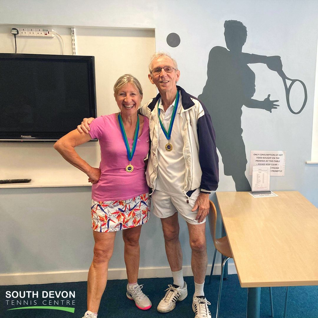 Well Done to both Gina & John for coming out on top at our Wimbledon Themed Social Doubles Quickfire Event on Saturday 👏

Thanks to all those who attended and had an enjoyable afternoon of doubles 🎾

#tennisclub #sdtc #doublesevent #clubtennis #adulttennis #socialtennis #quickfirecompetition #ivybridge #southhams